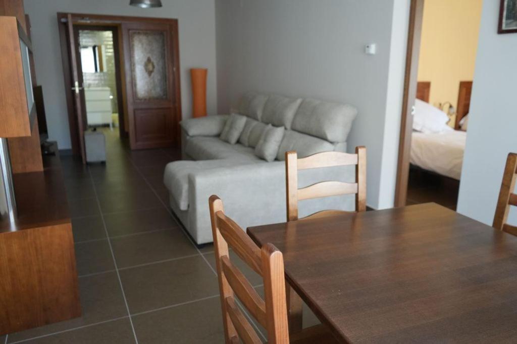 Roa Apartamentos Turisticos Empecinado מראה חיצוני תמונה