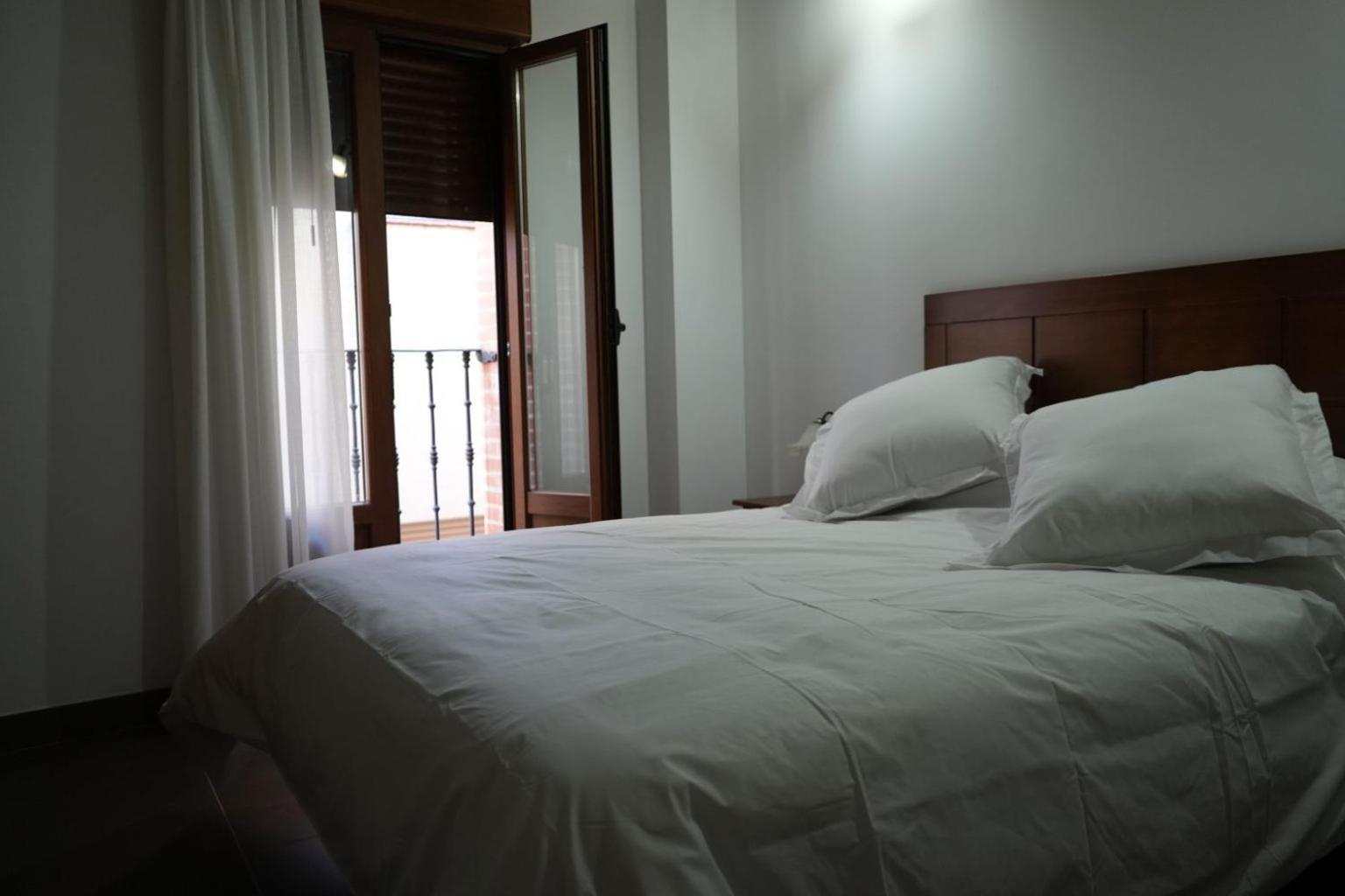 Roa Apartamentos Turisticos Empecinado מראה חיצוני תמונה